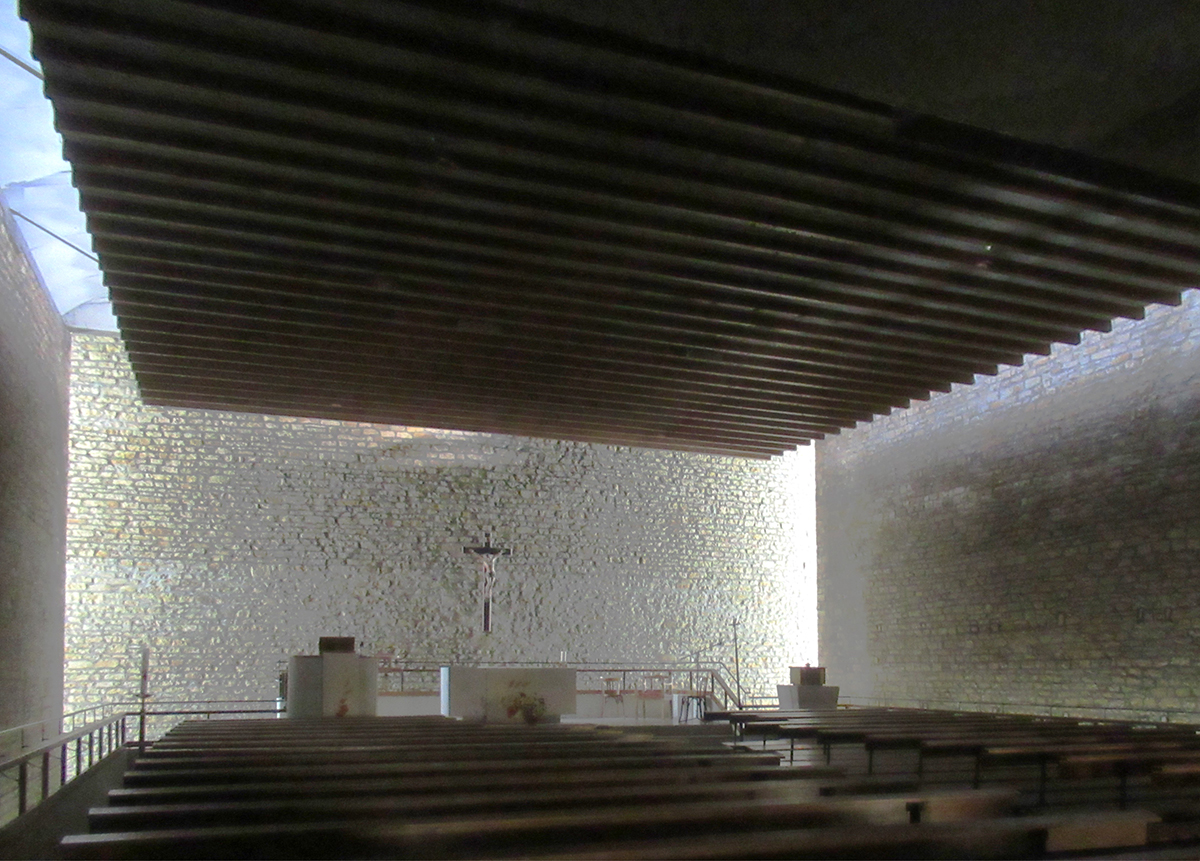 Eglise de Fleury Architecte Pingusson © Chantal Burgard
